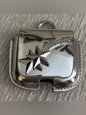 Rebecca Minkoff Shooting Star Metallic AirPods Case Silver Keychain Like New